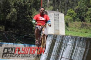 082131472027, Sepeda Gantung Bogor, Sepeda Gantung Balikpapan, Wahana Outbound & Selfie Spot Sepeda Udara (1)